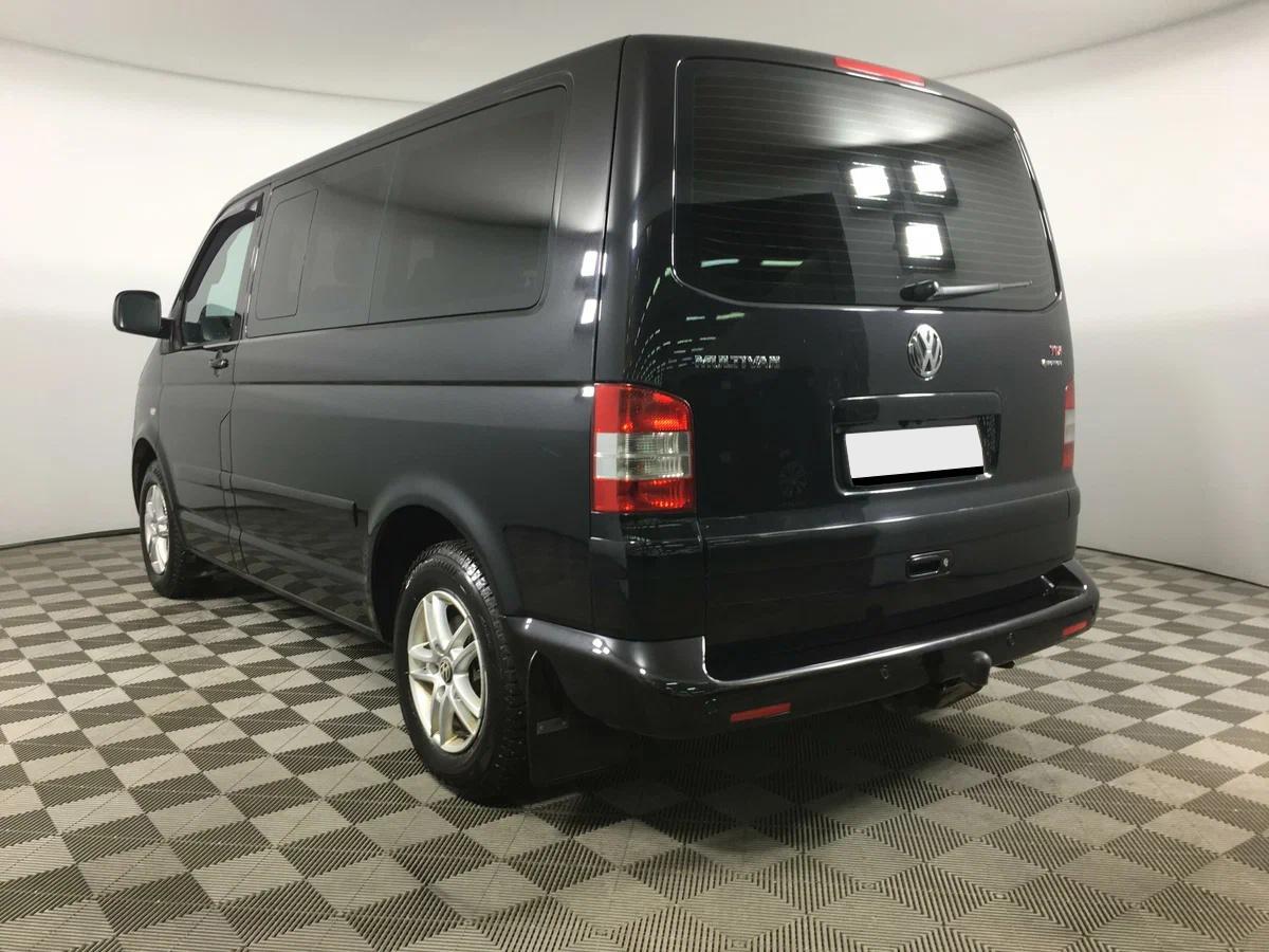 Volkswagen Multivan 2009, черный