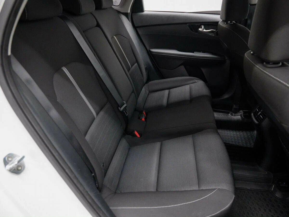Kia Cerato 2019, белый
