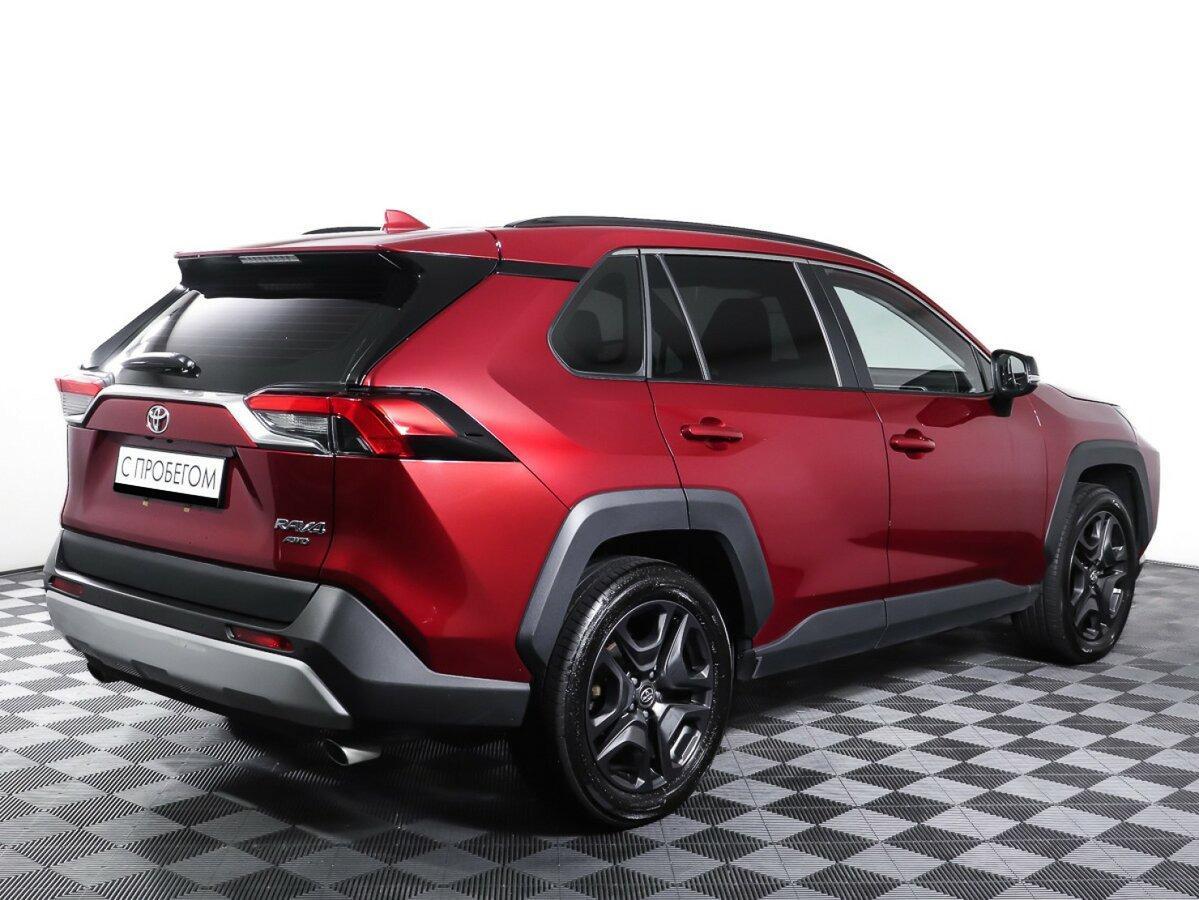 Toyota RAV4 2023, красный