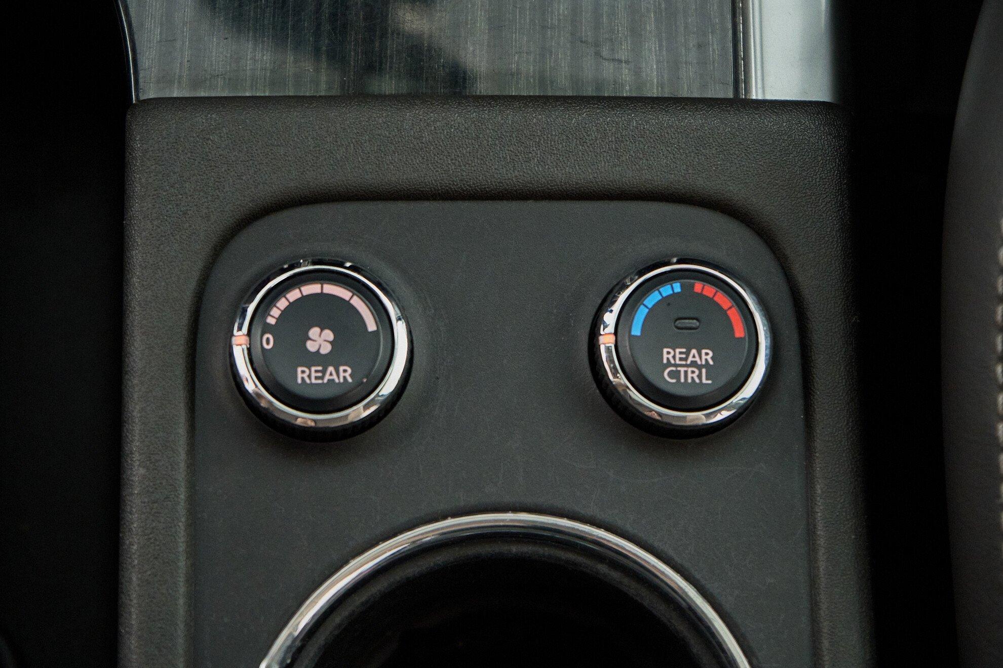 Nissan Pathfinder 2013, серый