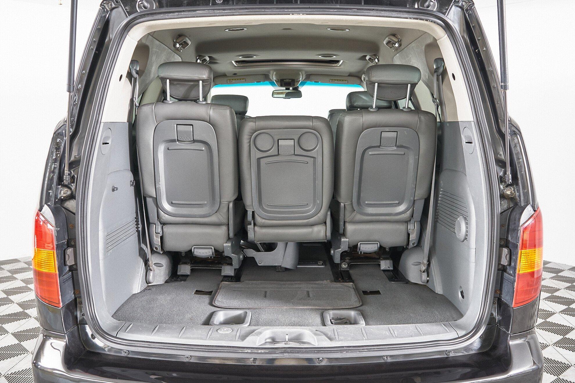 SsangYong Rodius 2011, черный