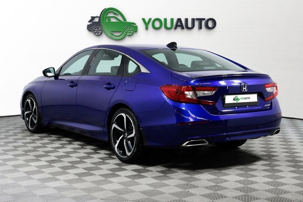 Honda Accord 2022, синий