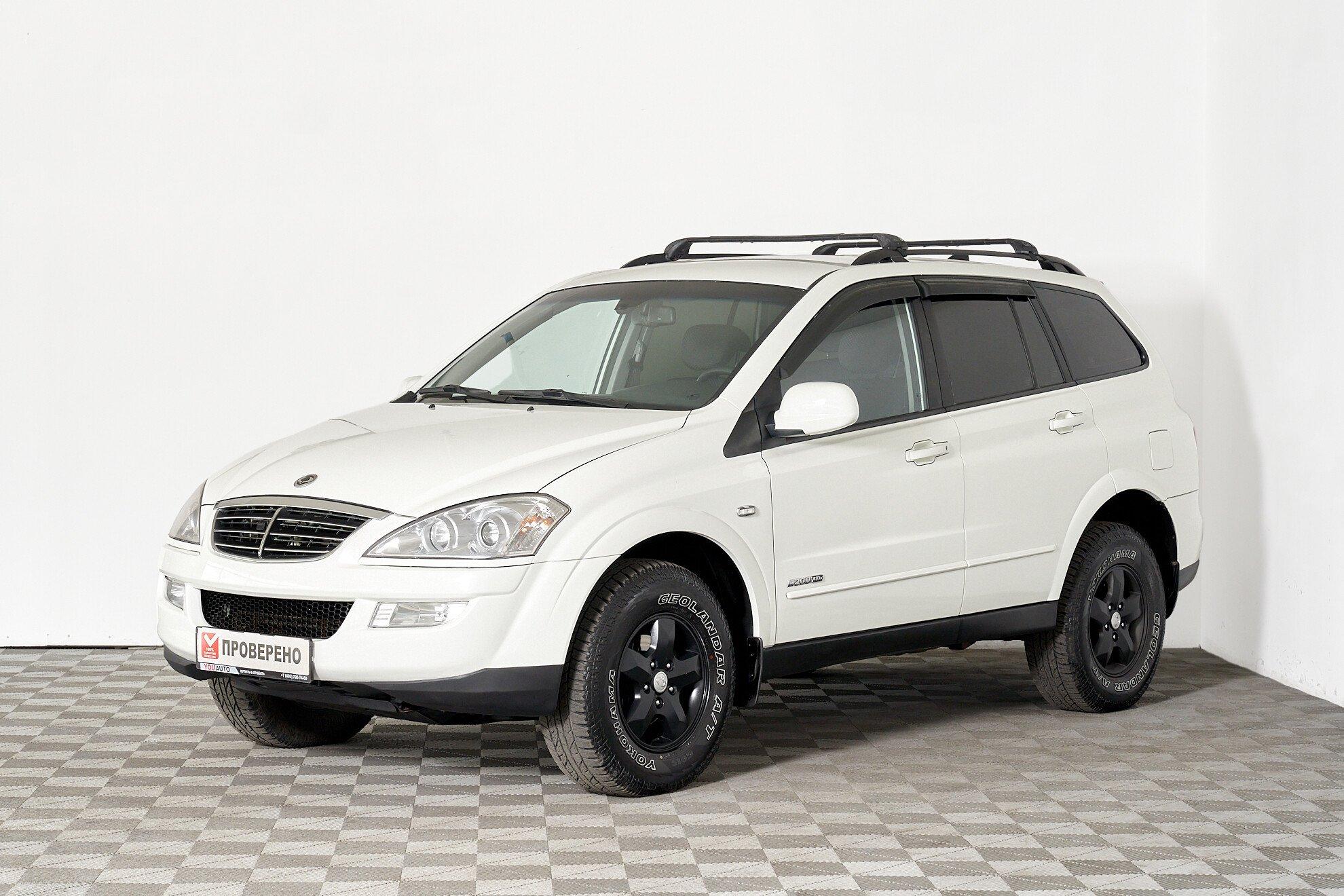 SsangYong Kyron 2013, белый
