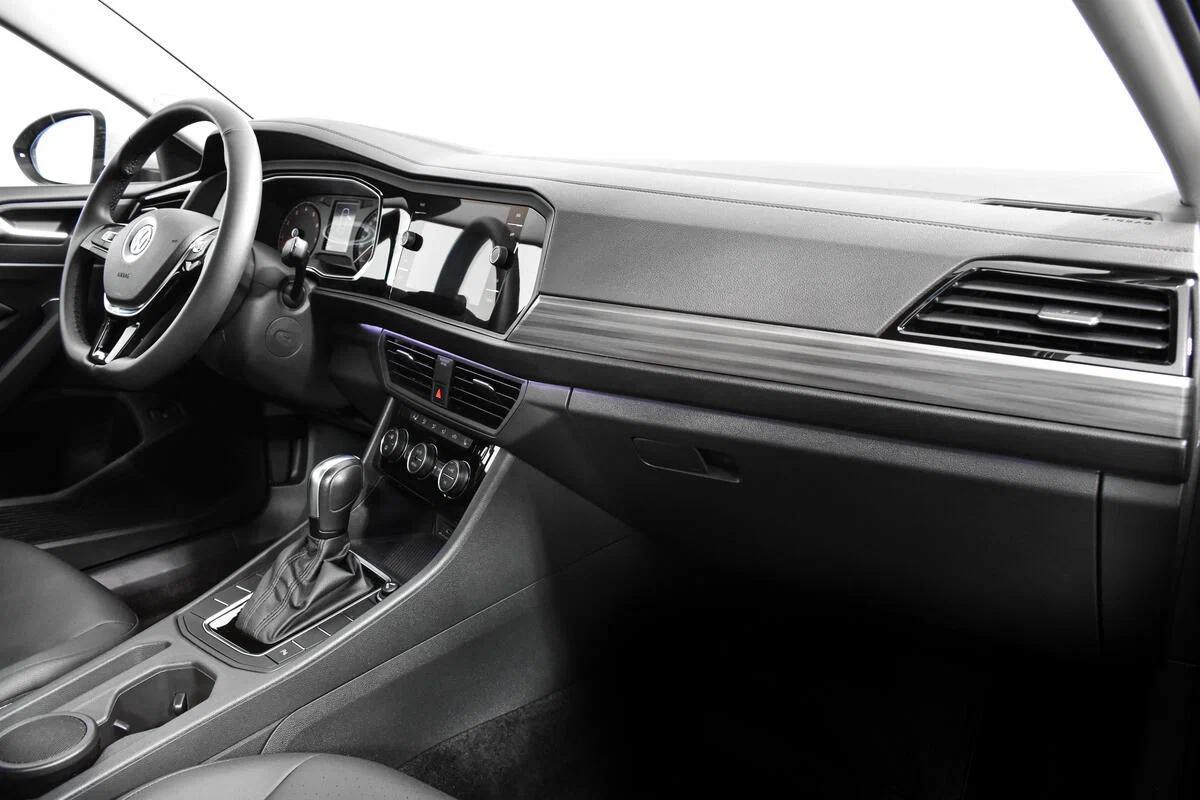 Volkswagen Jetta 2021, белый