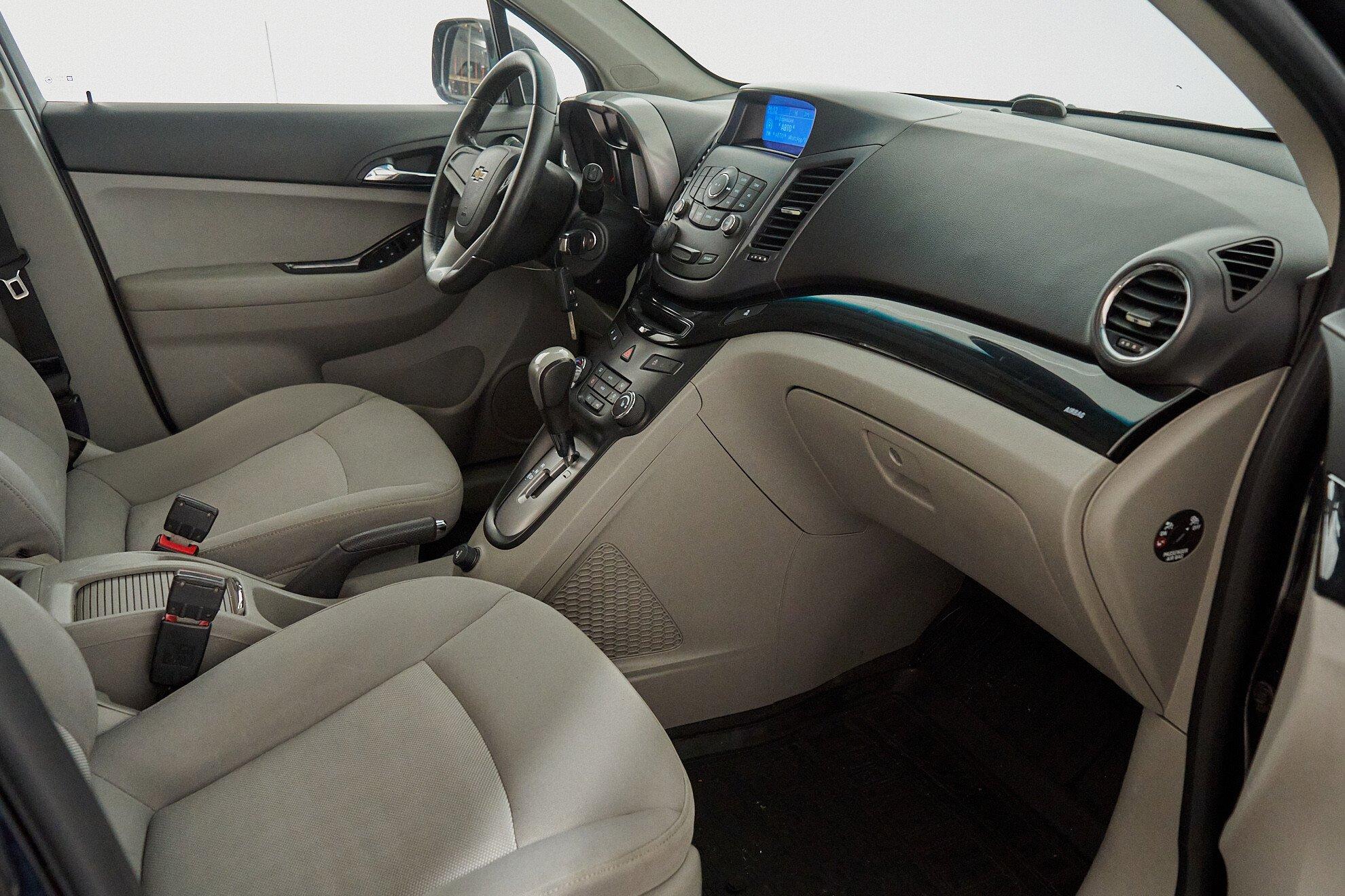Chevrolet Orlando 2014, черный