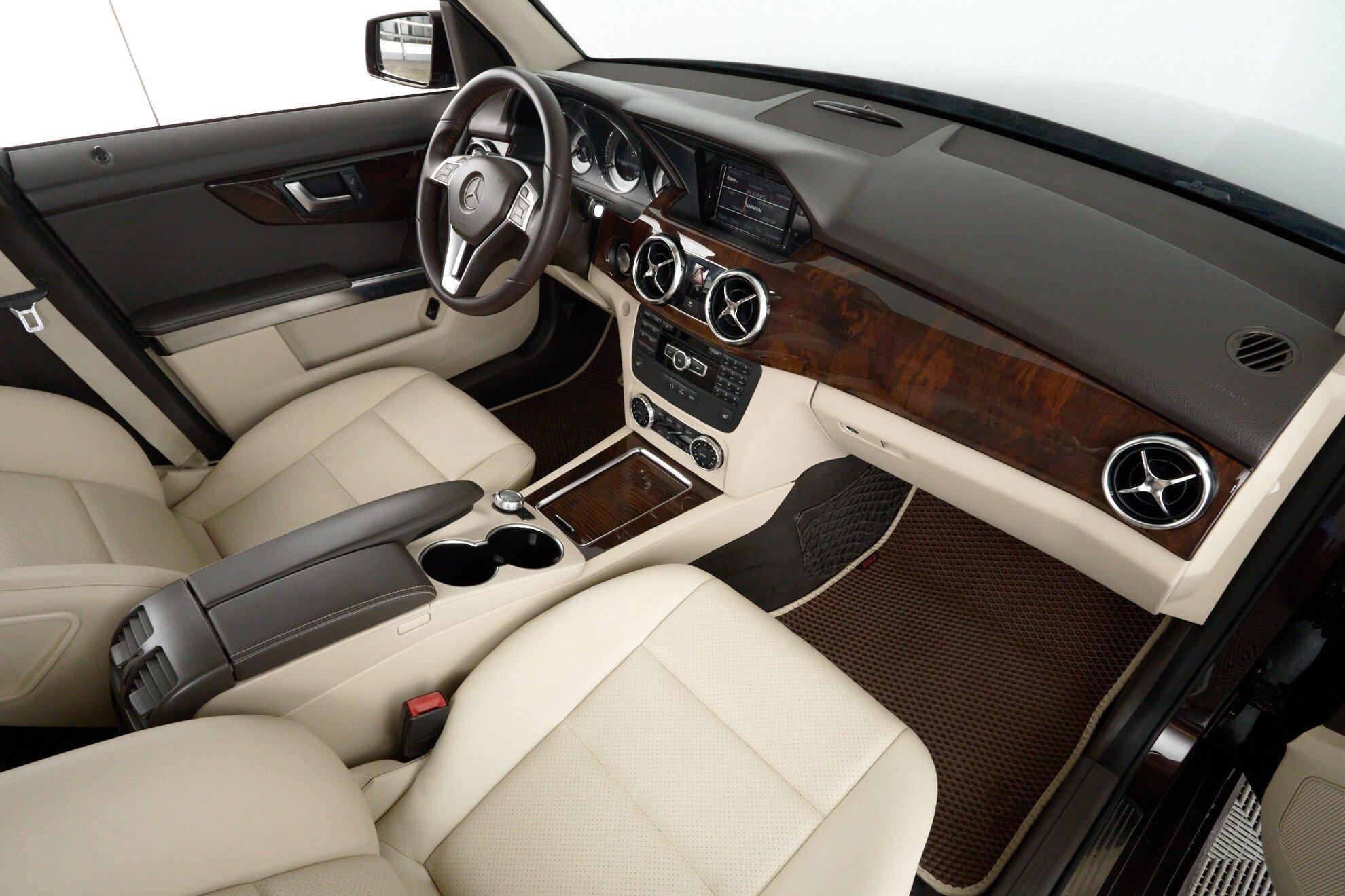 Mercedes-Benz GLK-Класс 2013, коричневый