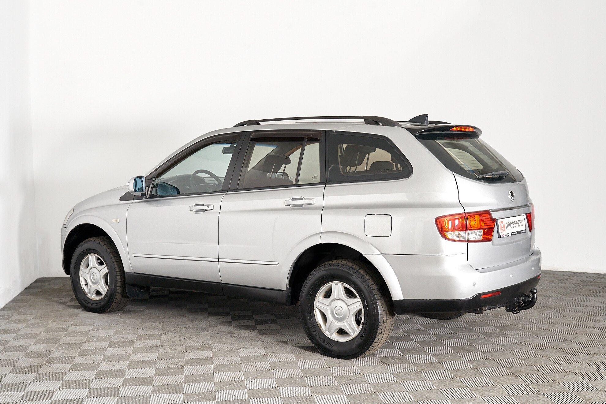 SsangYong Kyron 2013, серебряный