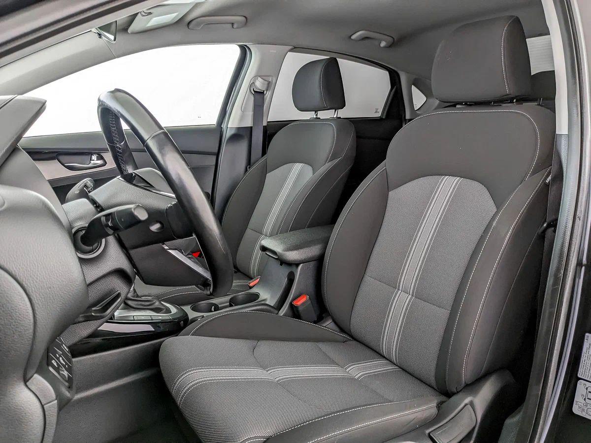 Kia Cerato 2023, черный