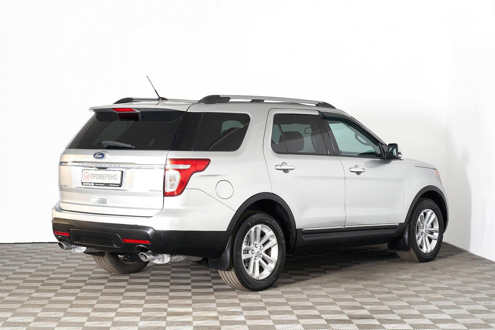 Ford Explorer 2012, серебряный