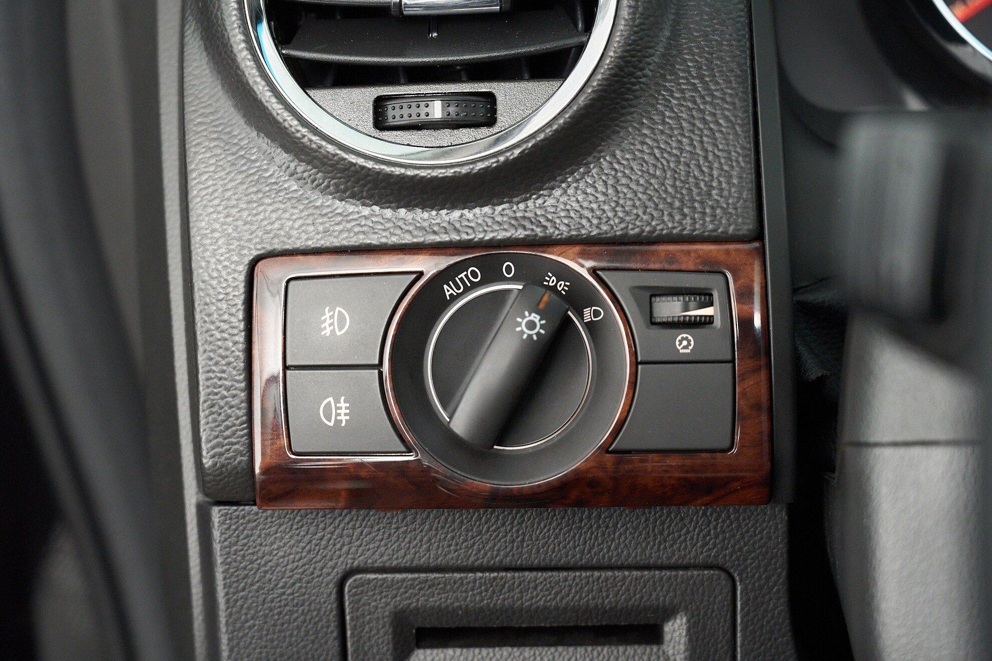 Opel Antara 2013, черный