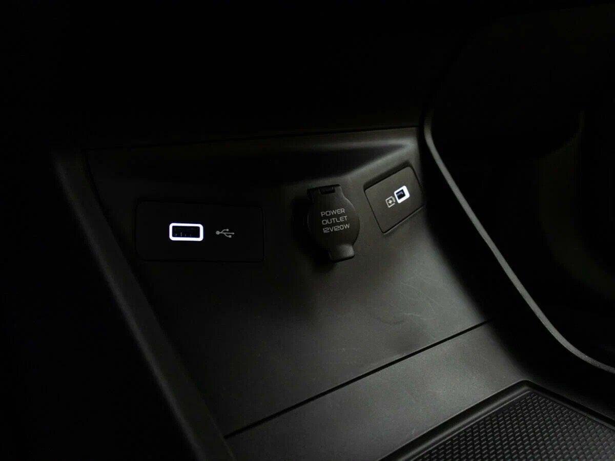 Geely Boyue 2023, белый