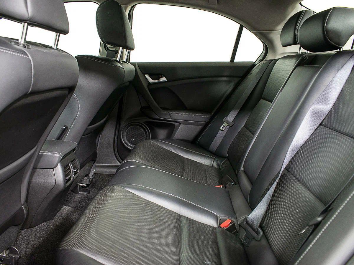 Honda Accord 2012, черный