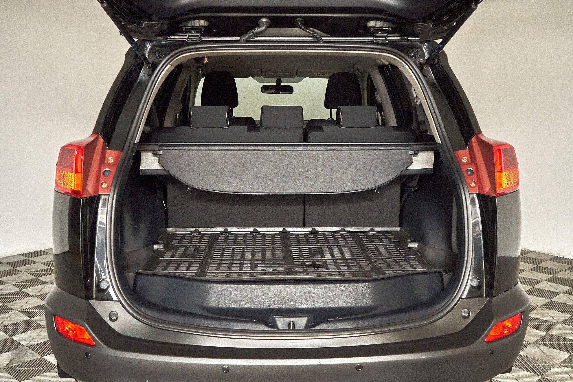 Toyota RAV4 2013, черный