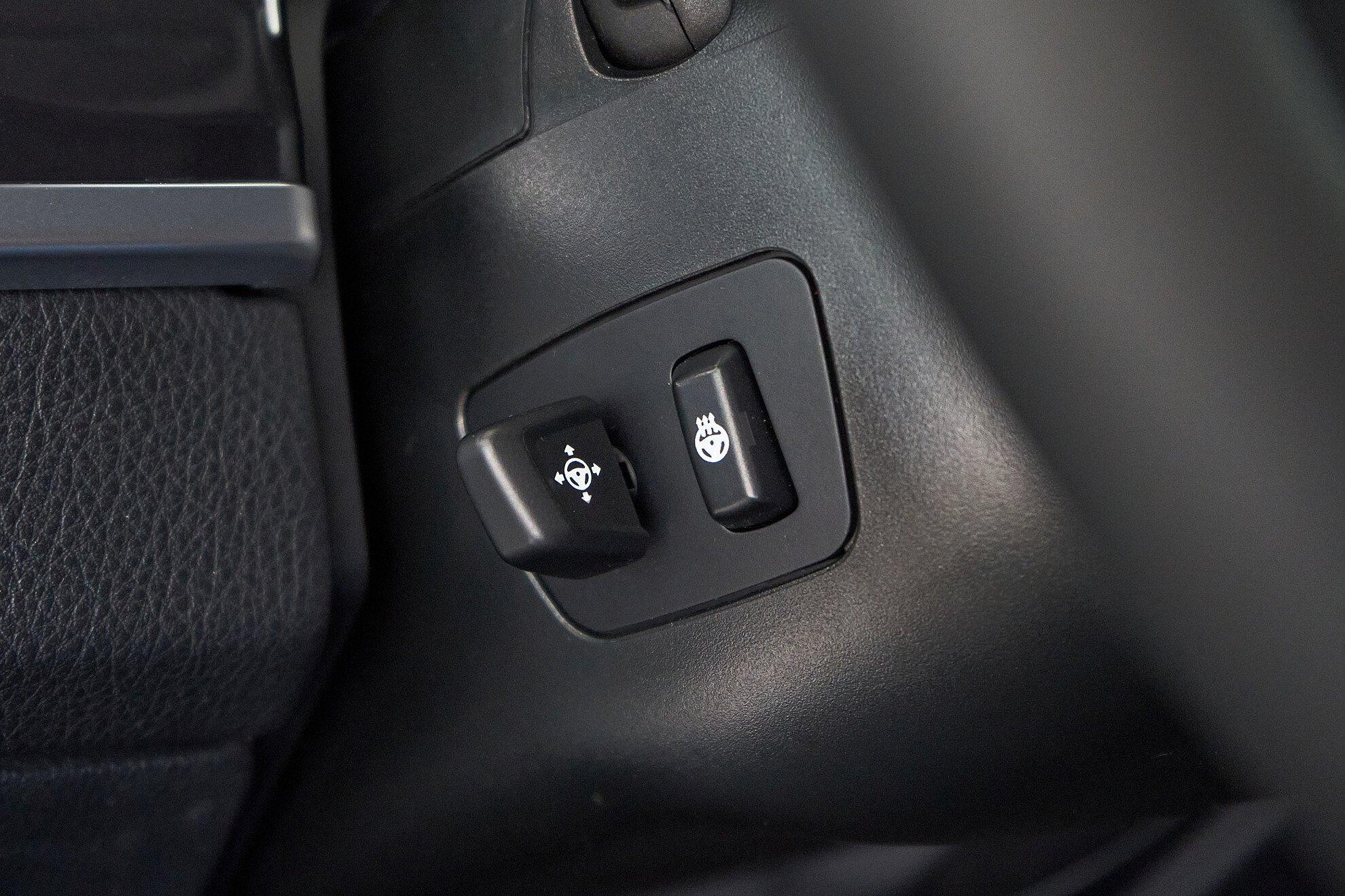 BMW 5 серии 2014, белый