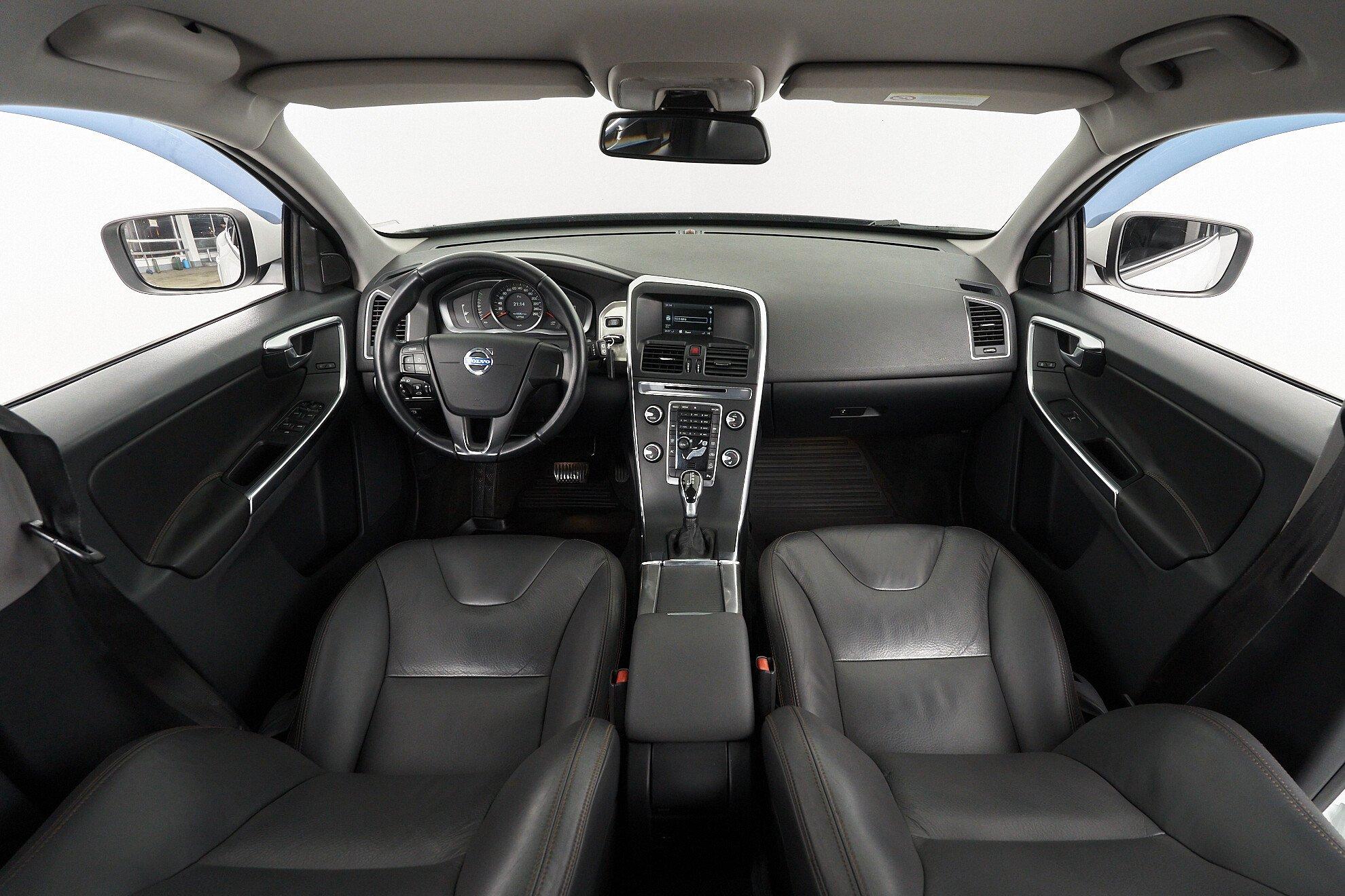 Volvo XC60 2014, белый