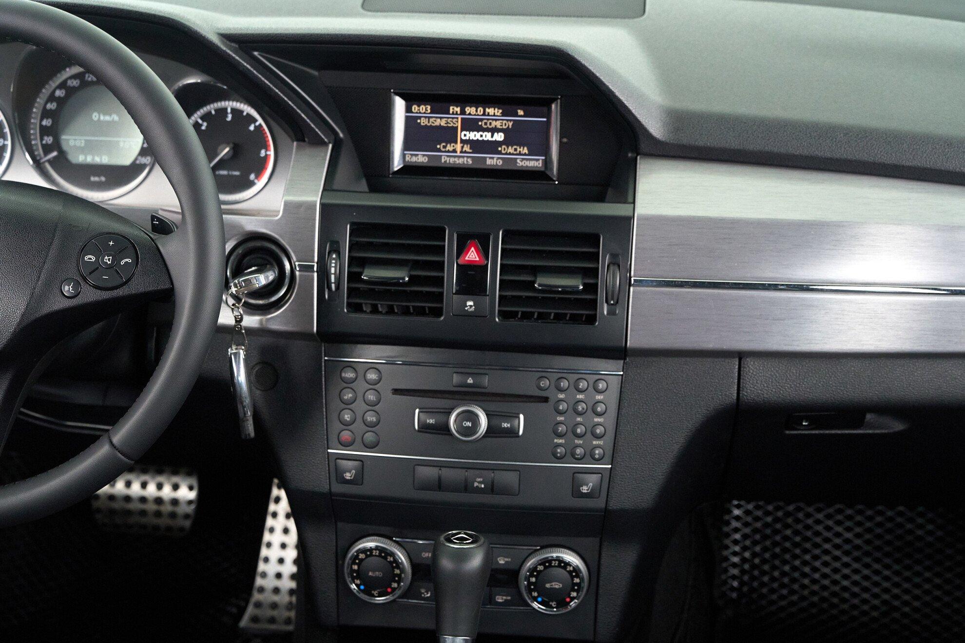 Mercedes-Benz GLK-Класс 2012, белый