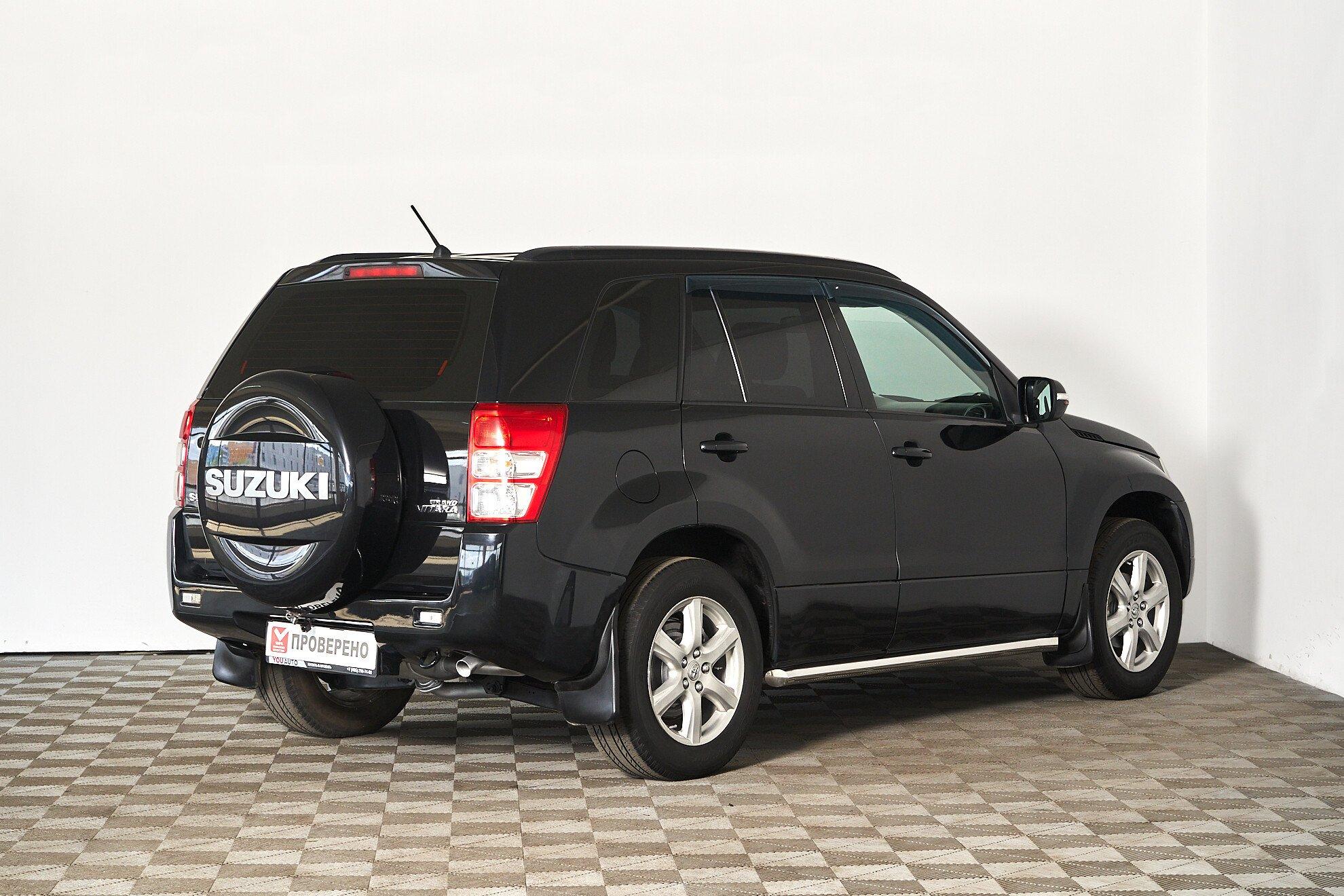 Suzuki Grand Vitara 2011, черный