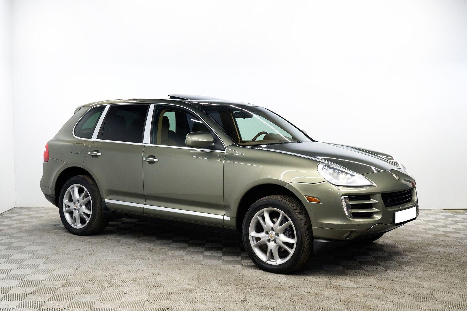 Porsche Cayenne 2009, зеленый