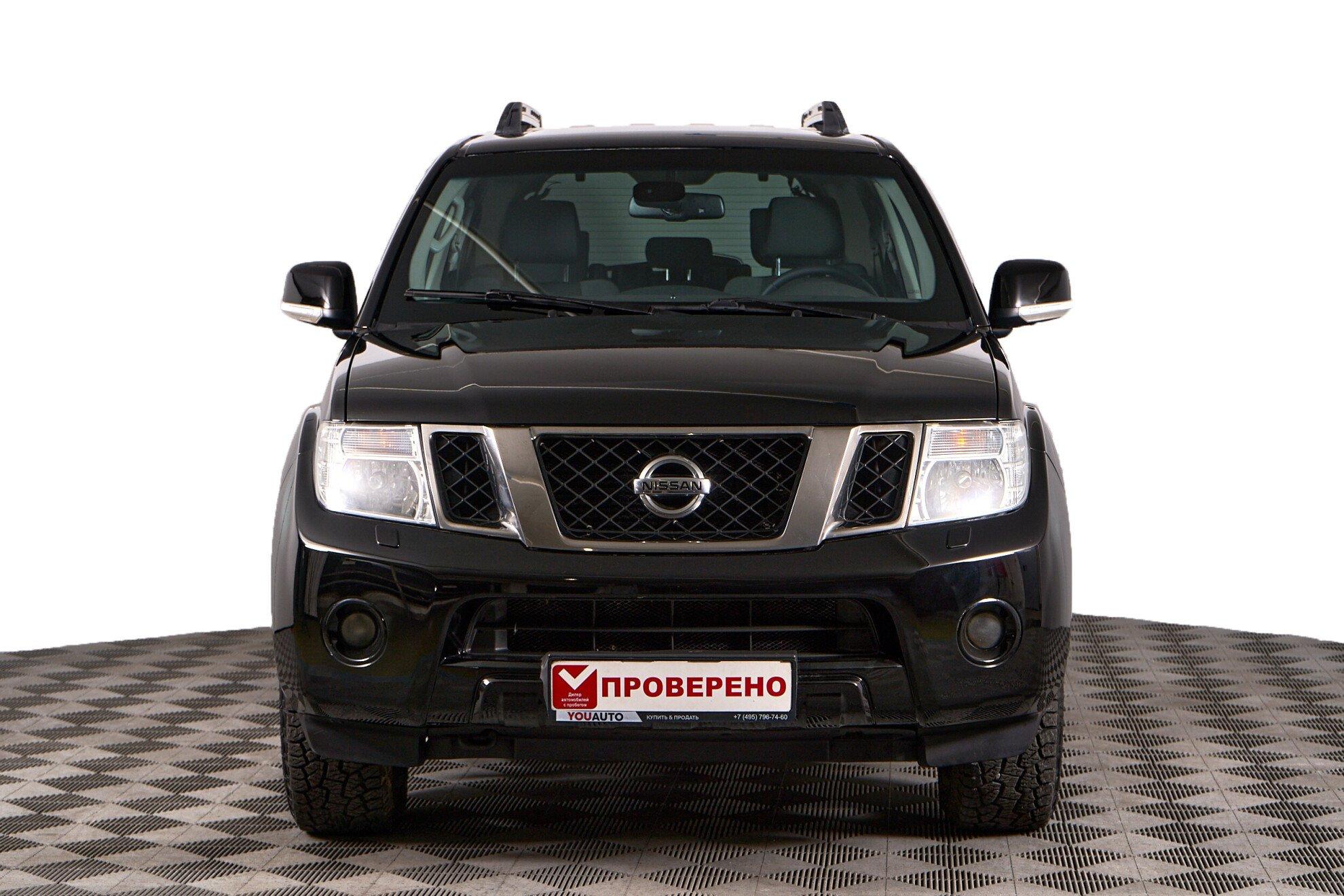Nissan Pathfinder 2012, черный