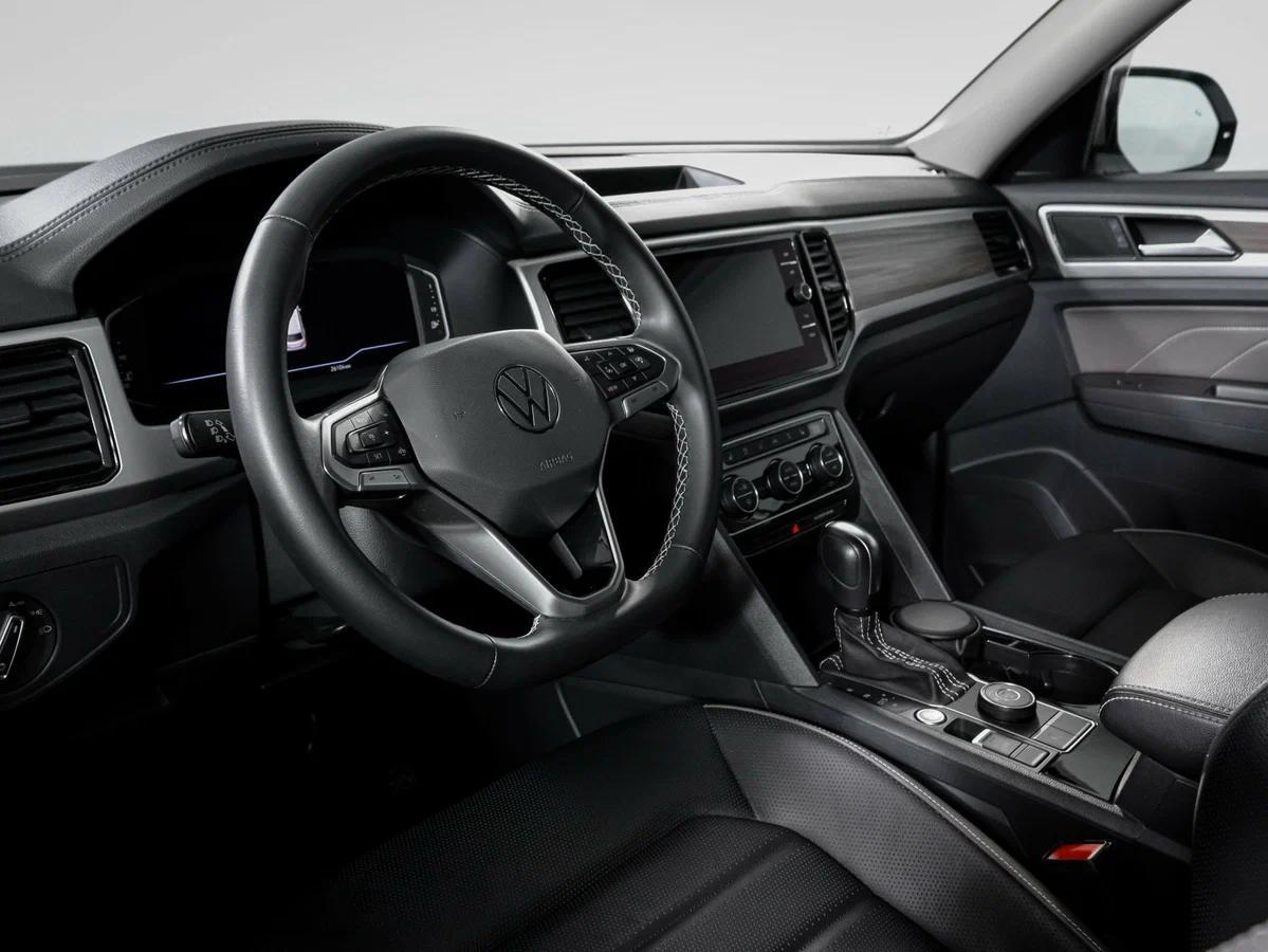 Volkswagen Teramont 2022, белый