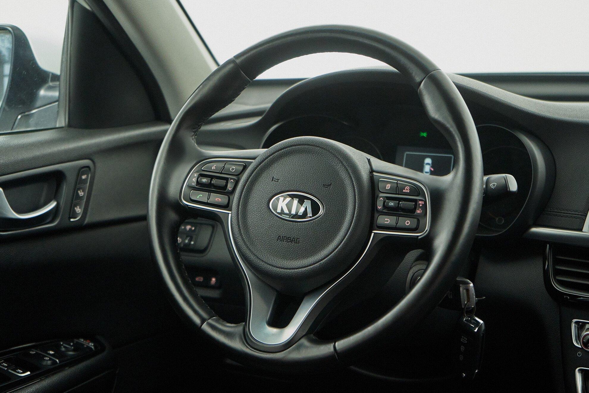 Kia Optima 2018, белый