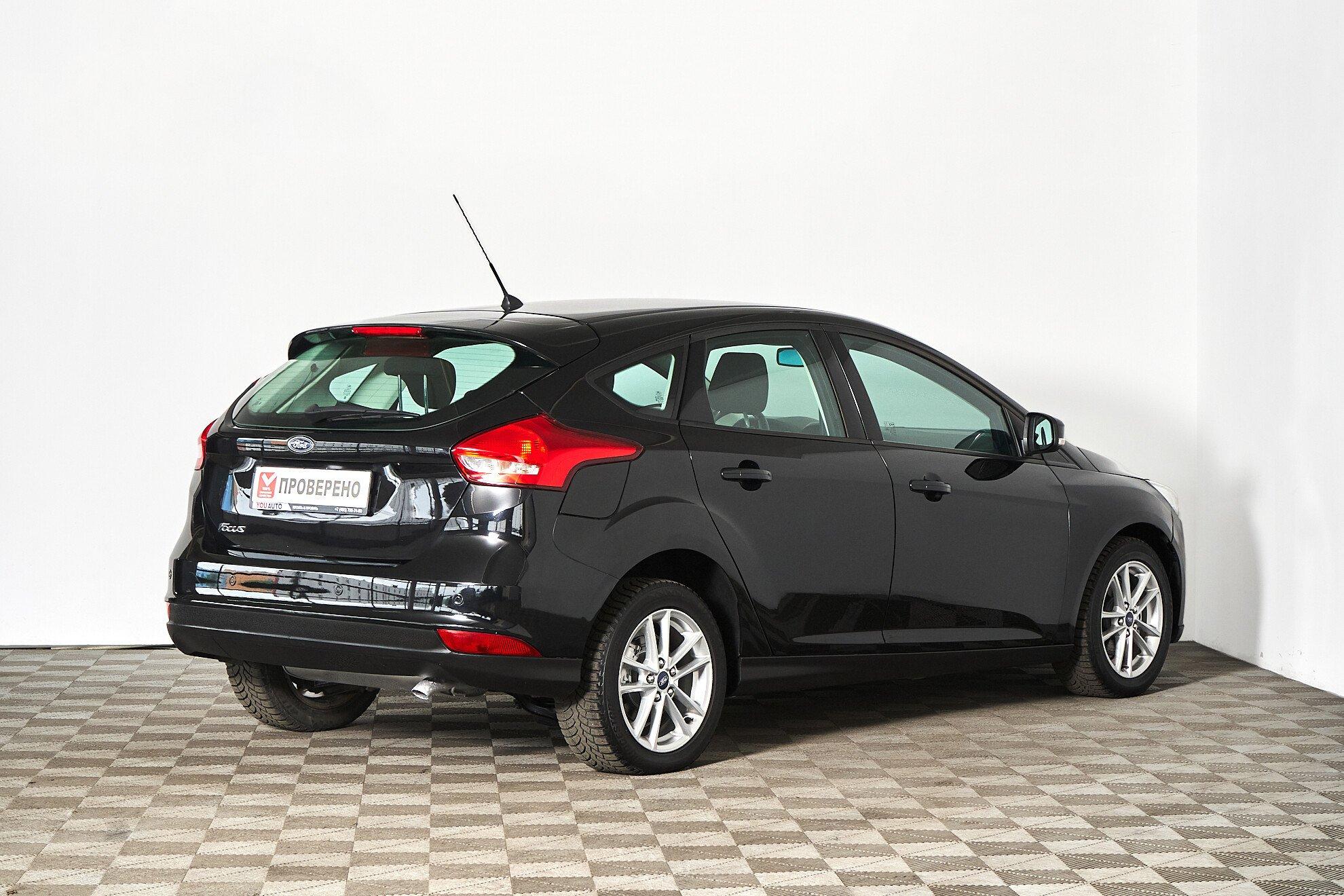 Ford Focus 2015, черный