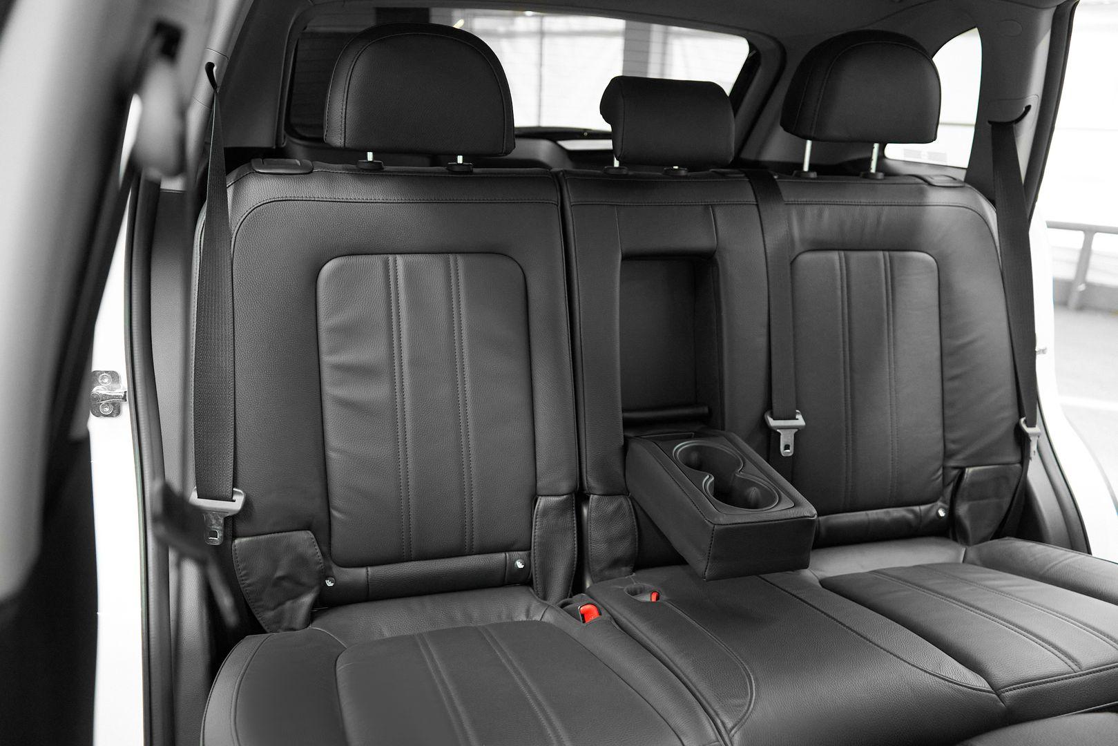 Opel Antara 2014, белый