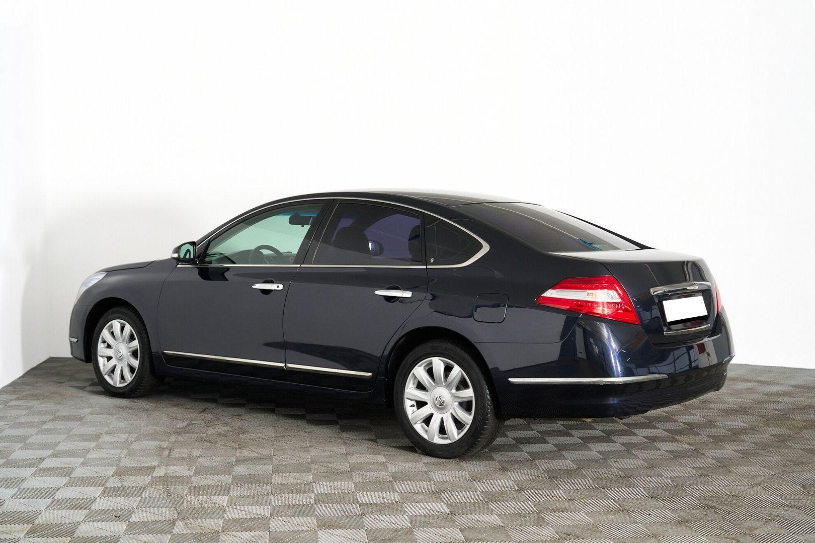 Nissan Teana 2010, синий