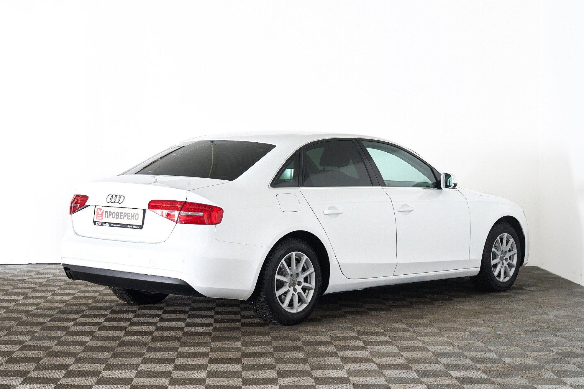 Audi A4 2012, белый