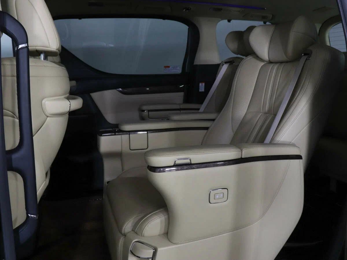 Toyota Alphard 2020, черный