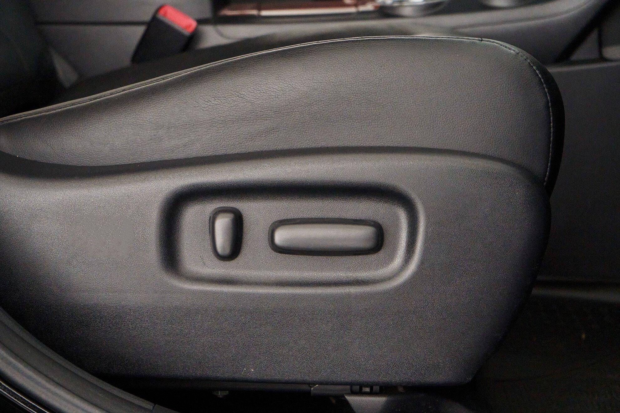 Toyota Highlander 2012, черный