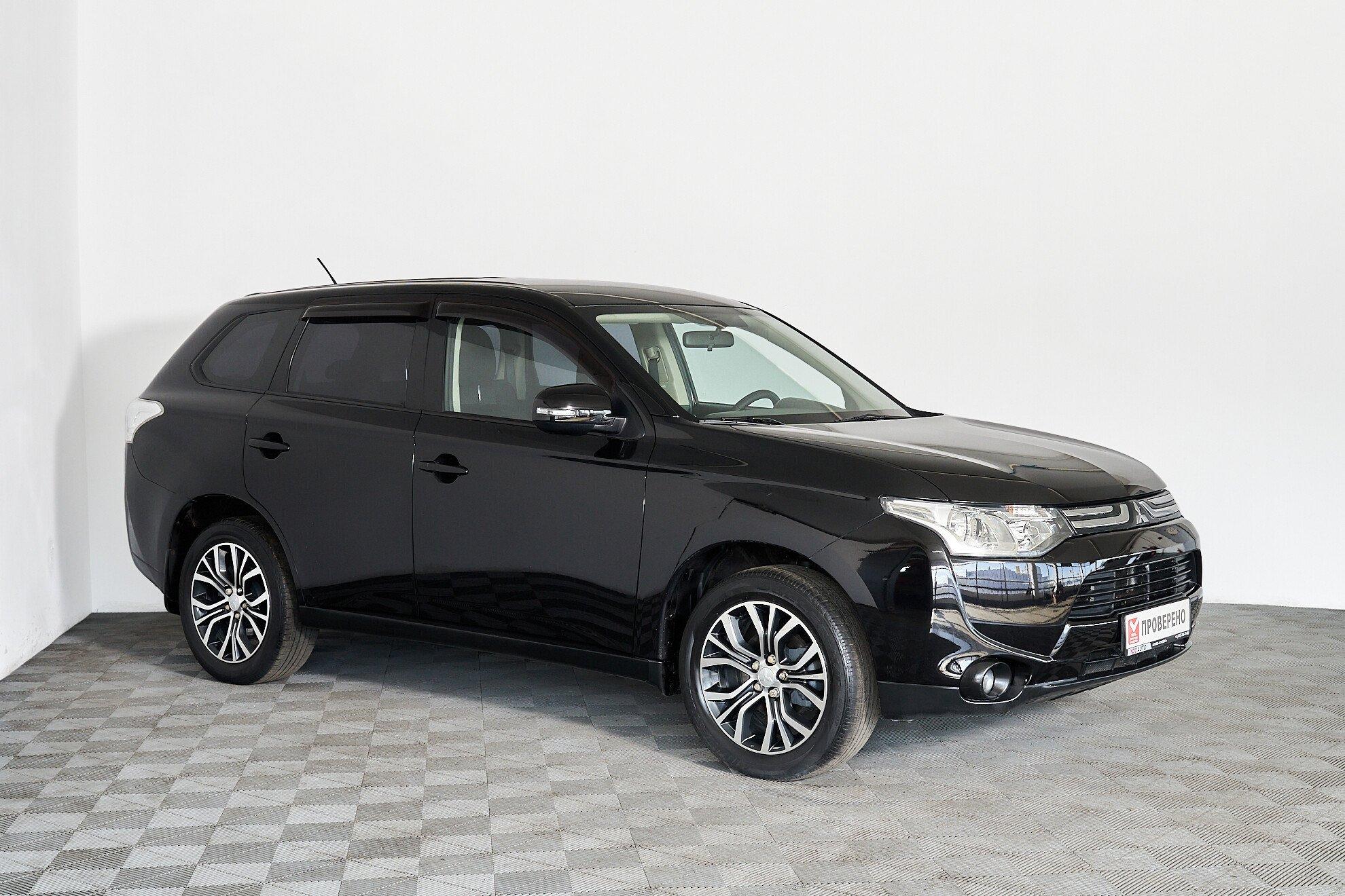Mitsubishi Outlander 2013, черный