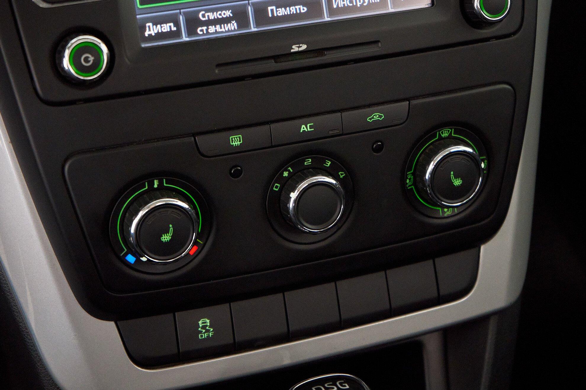 Skoda Yeti 2013, серебряный