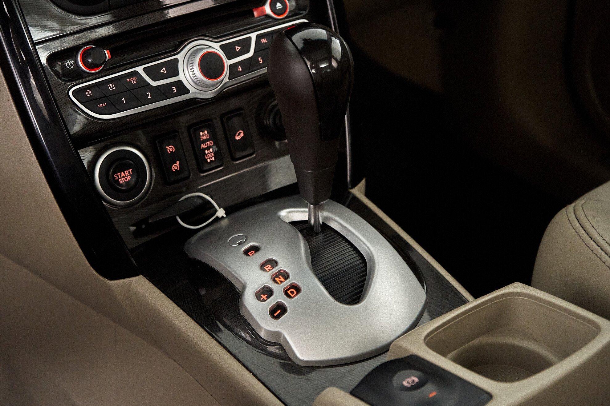 Renault Koleos 2012, белый