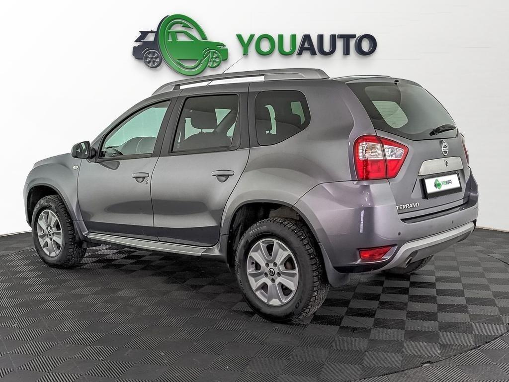 Nissan Terrano 2018, серый