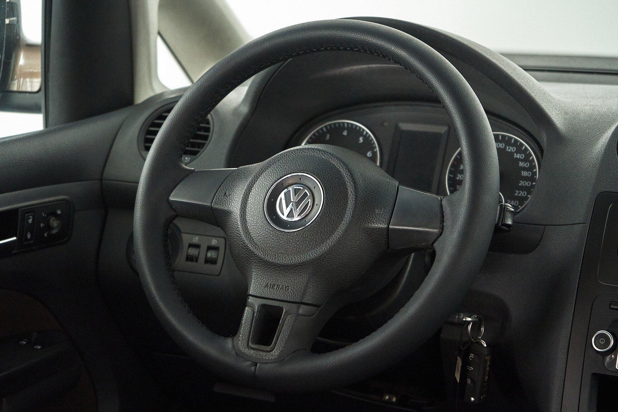 Volkswagen Caddy 2011, коричневый