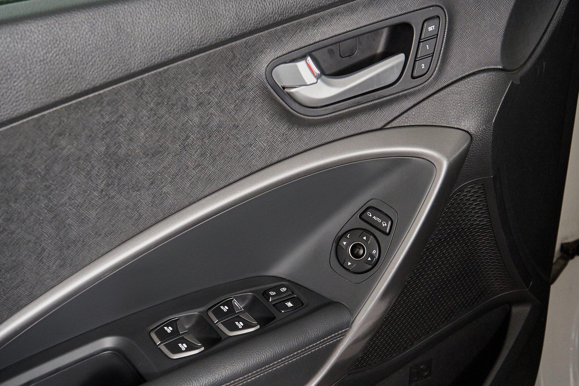 Hyundai Santa Fe 2013, белый