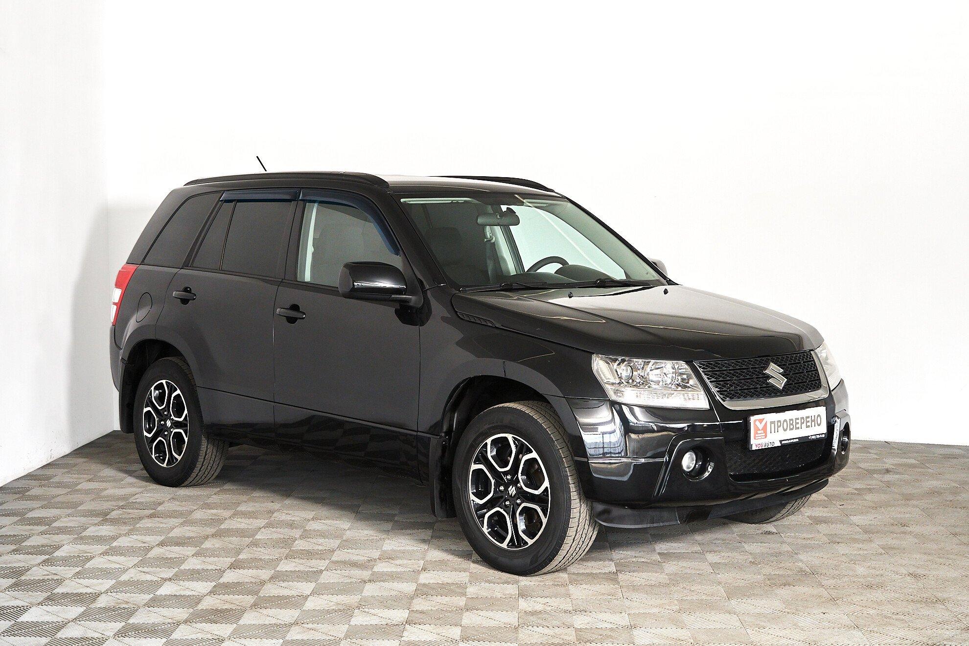 Suzuki Grand Vitara 2011, черный