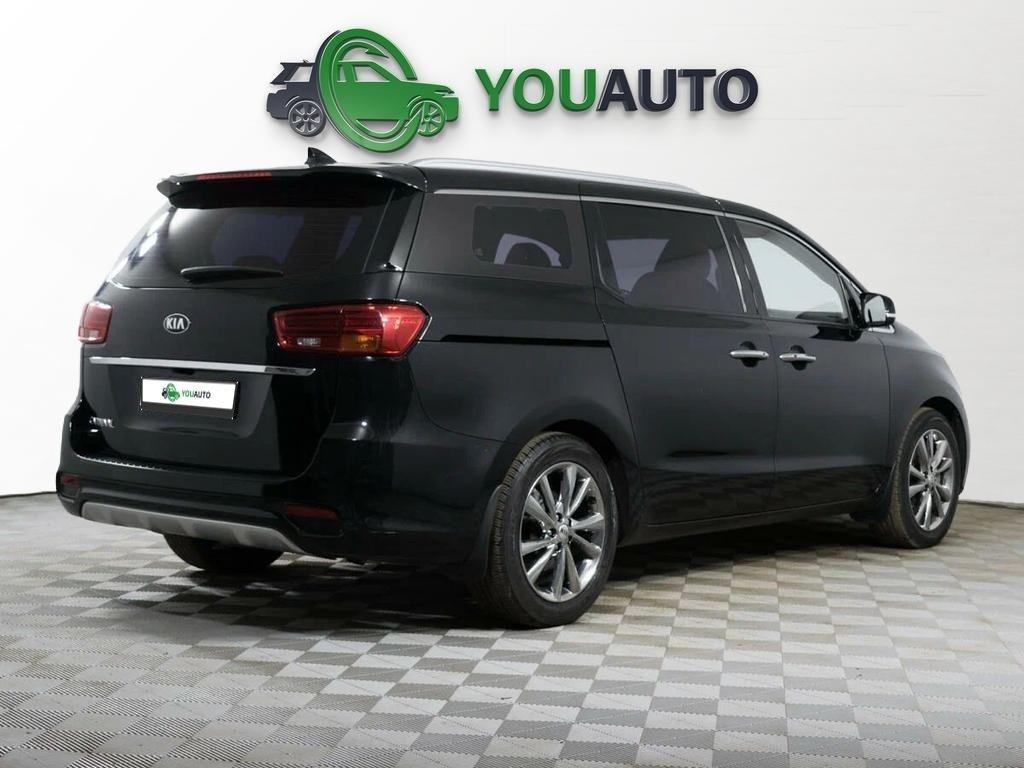 Kia Carnival 2017, черный