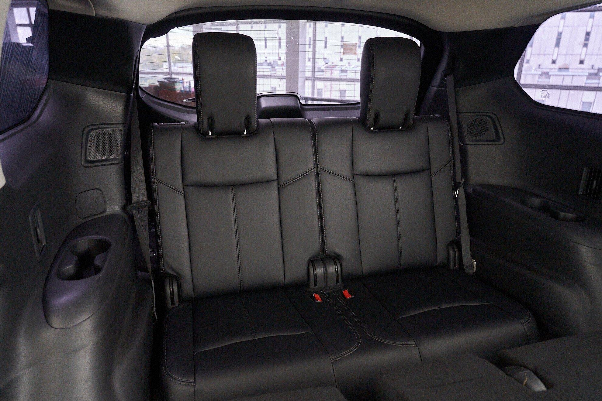Nissan Pathfinder 2014, черный