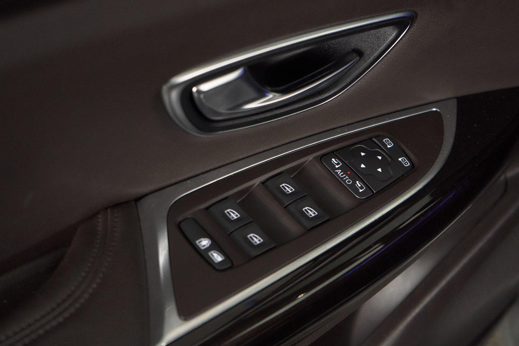 Renault Espace 2018, серебряный