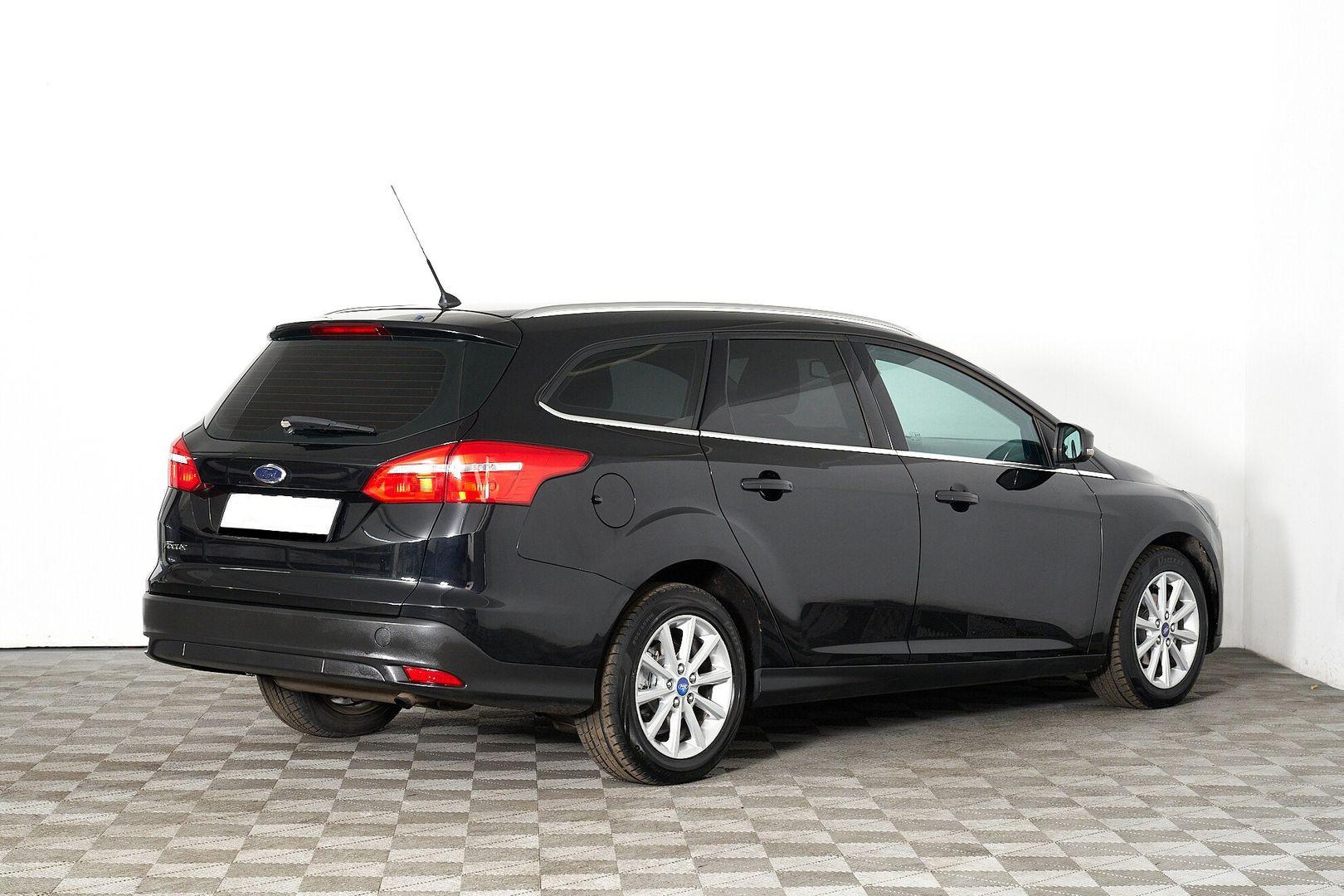 Ford Focus 2015, черный
