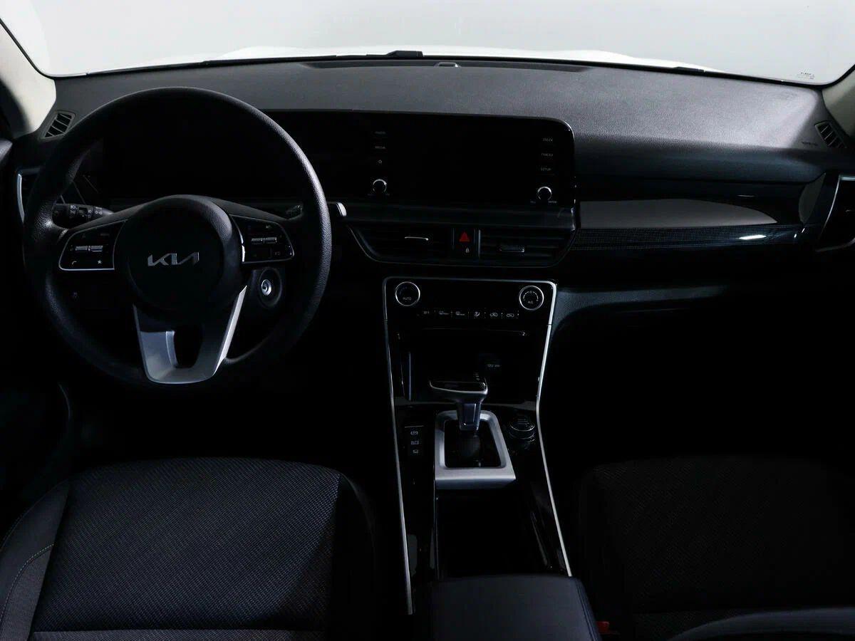 Kia Seltos 2024, белый