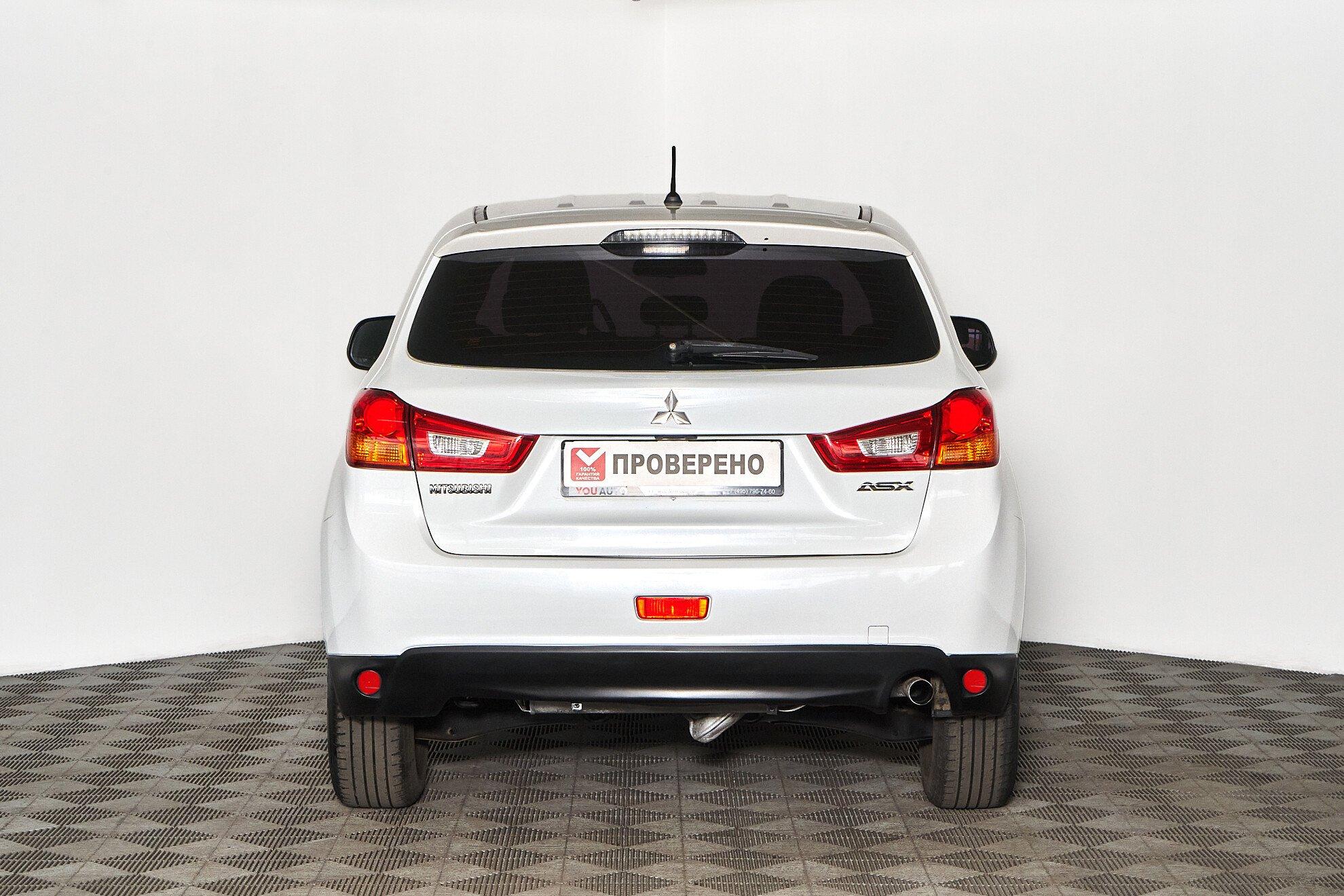 Mitsubishi ASX 2012, белый