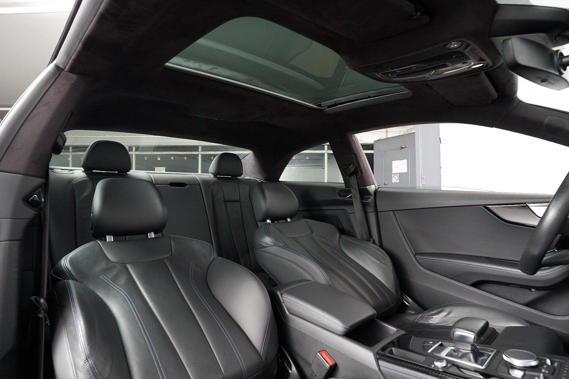 Audi A5 2019, синий