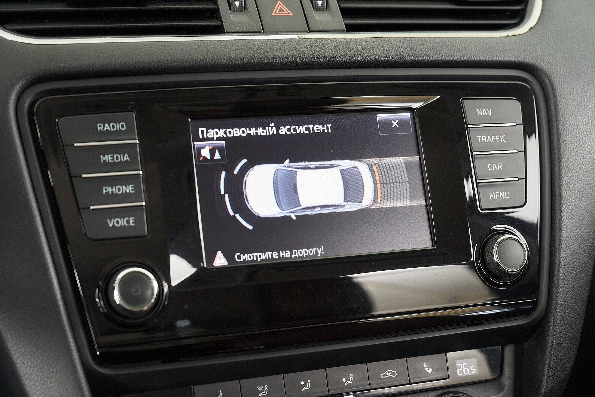 Skoda Octavia 2016, коричневый