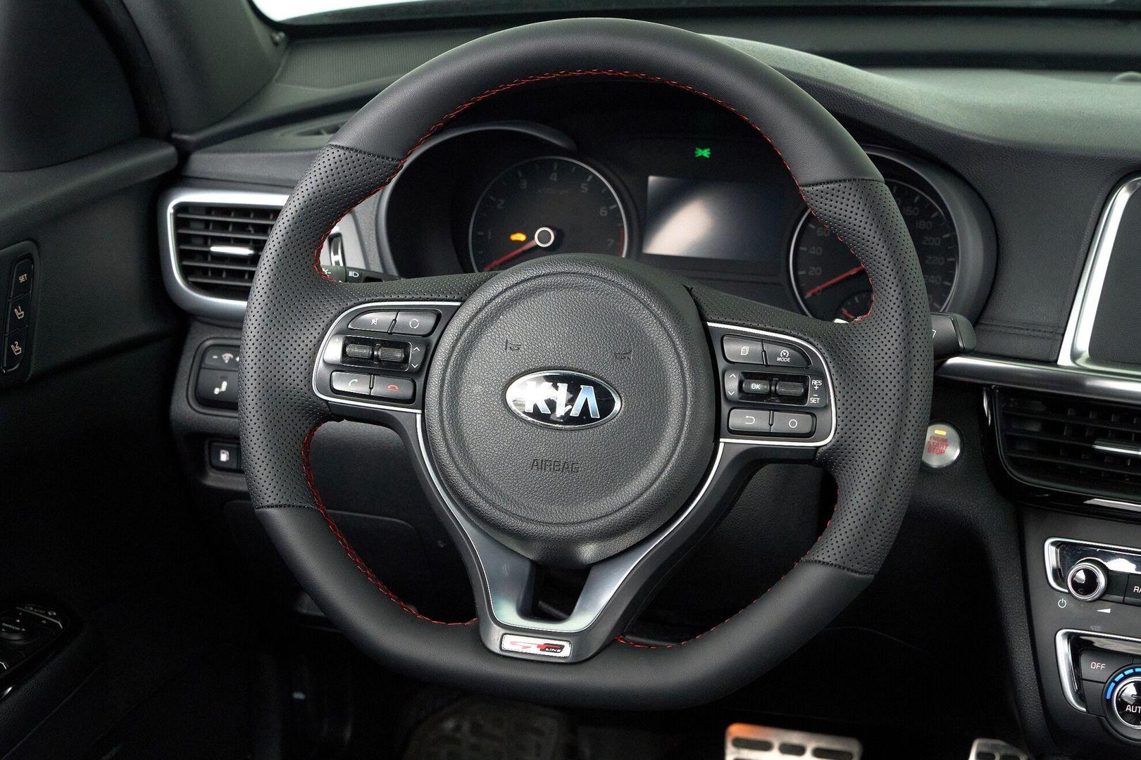 Kia Optima 2018, коричневый