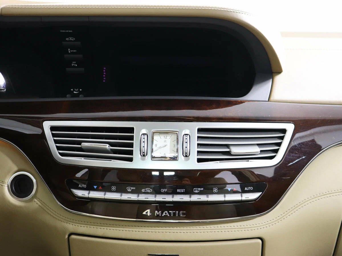Mercedes-Benz S-Класс 2012, коричневый