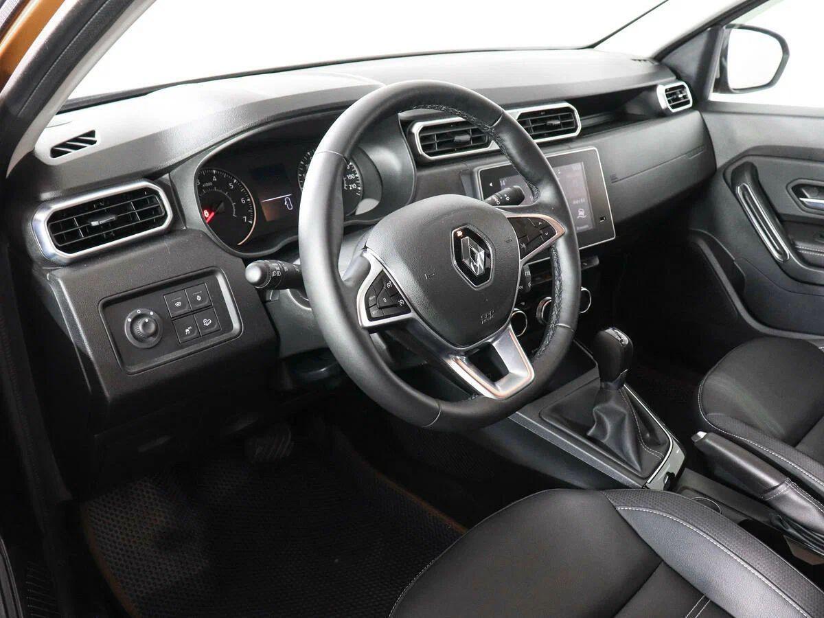 Renault Duster 2022, оранжевый