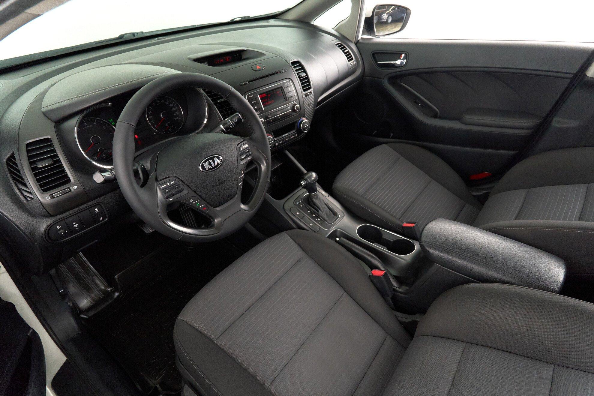 Kia Cerato 2015, белый